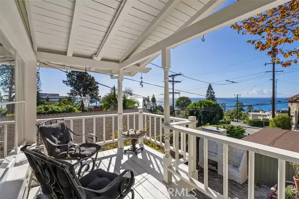 Laguna Beach, CA 92651,31706 Scenic