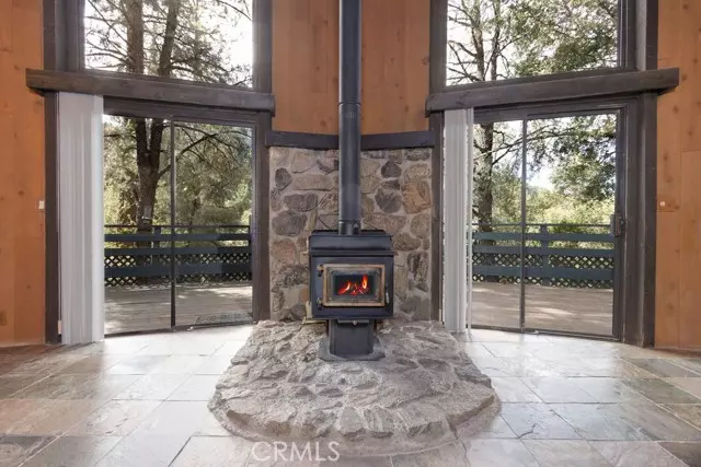 1521 Bernina DR, CA 93222