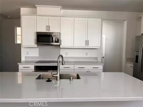 Ontario, CA 91762,2557 E Lincoln Paseo