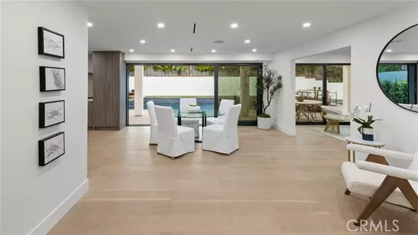 Calabasas, CA 91301,5325 Cangas