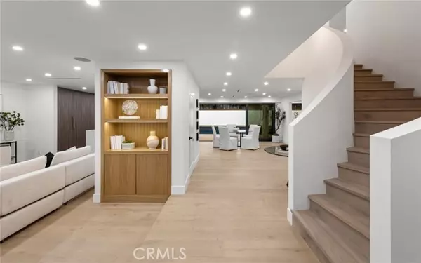 Calabasas, CA 91301,5325 Cangas