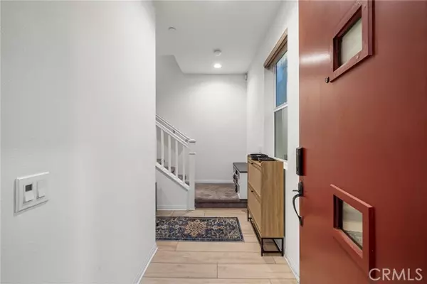 Santa Ana, CA 92701,329 N Standard