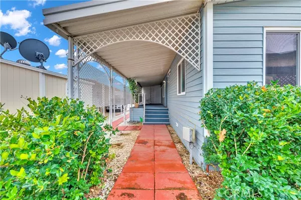 Menifee, CA 92586,27701 Murrieta 56