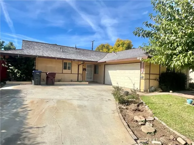1053 Thompson, Banning, CA 92220