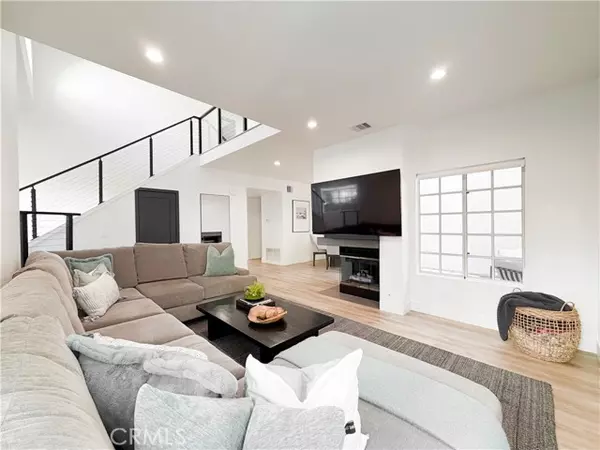 Westlake Village, CA 91362,958 Misty CYN