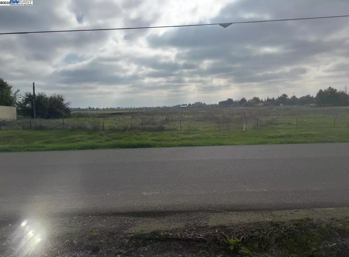 Sacramento, CA 95829,9596 Rogers Rd.