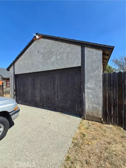 Rialto, CA 92376,1365 W Etiwanda