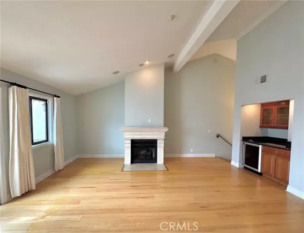 Redondo Beach, CA 90277,1301 S Catalina K