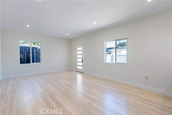 Burbank, CA 91505,2131 N Pepper