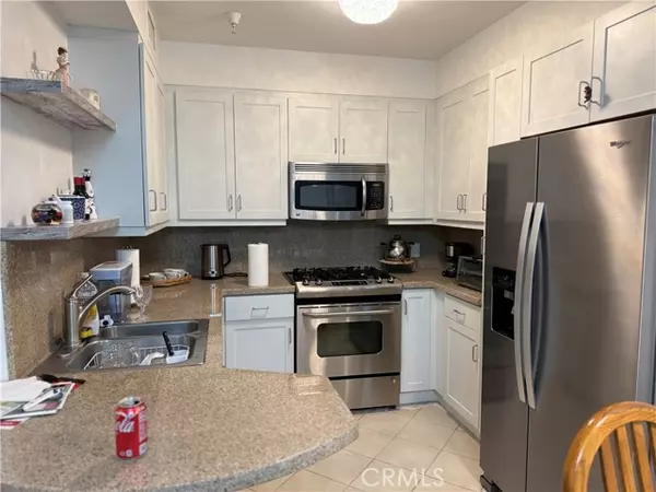 Los Angeles, CA 90012,267 S San Pedro 218