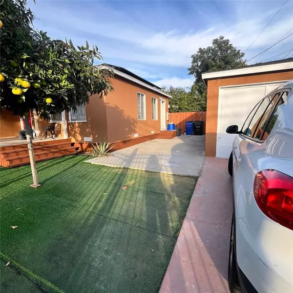 Compton, CA 90222,2102 E Lucien