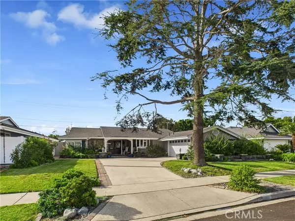 2857 Ellesmere, Costa Mesa, CA 92626