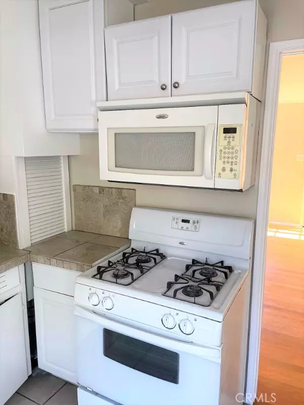 Laguna Beach, CA 92651,325 Los Olivos