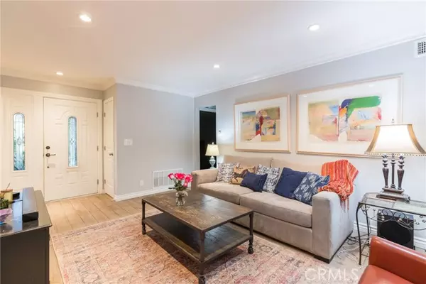 Westlake Village, CA 91361,2819 Lakeridge LN