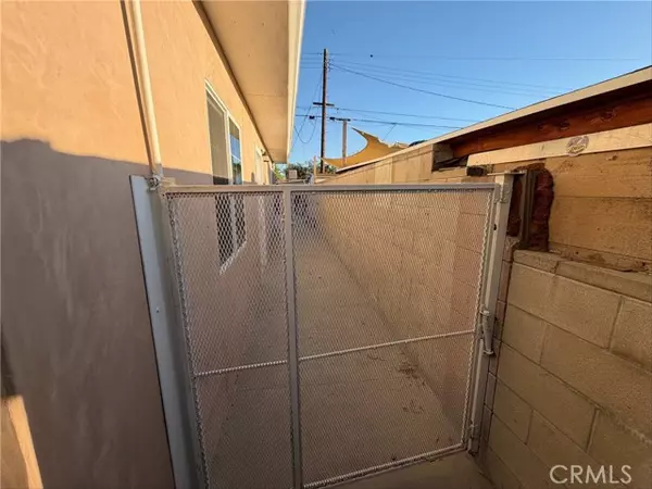 San Fernando, CA 91340,12974 Vaughn St