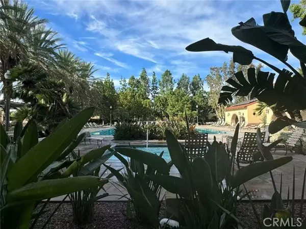 Irvine, CA 92602,10 Inglenook