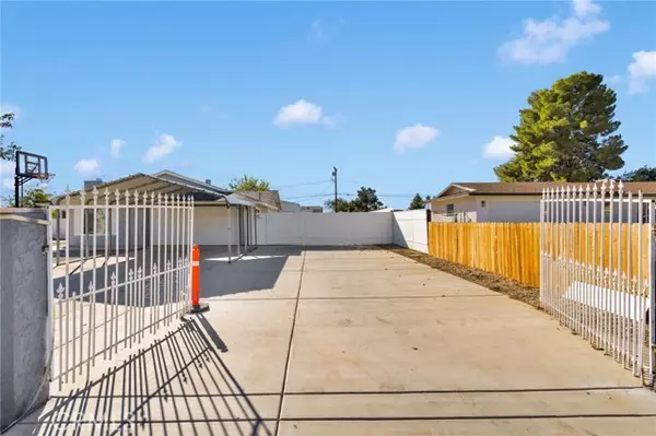 Victorville, CA 92392,14625 Coalinga