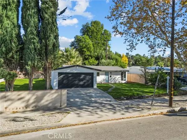 Canyon Country, CA 91351,27442 Plumwood