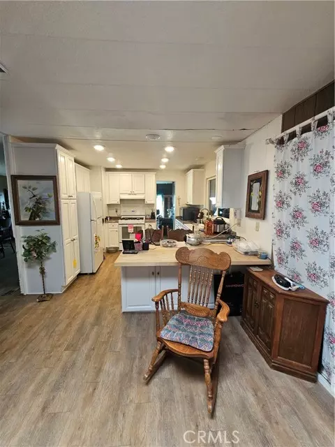 Calimesa, CA 92320,950 California