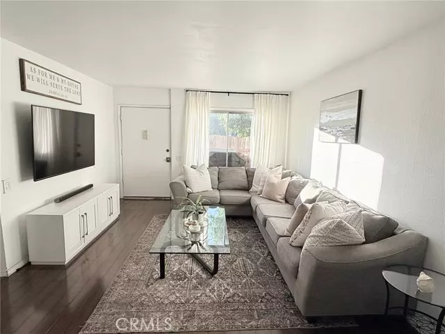 14265 Terra Bella ST 32, Panorama City, CA 91402