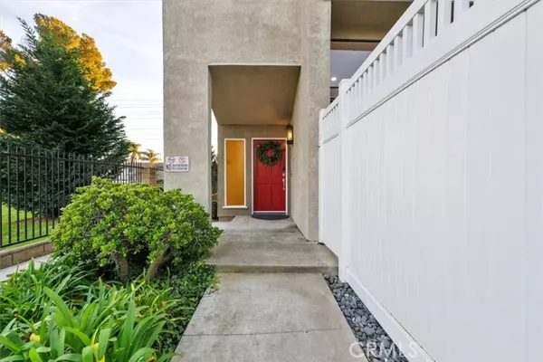 Costa Mesa, CA 92627,380 W Wilson B106