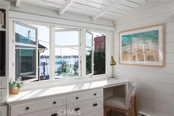 Newport Beach, CA 92662,104 Onyx AVE