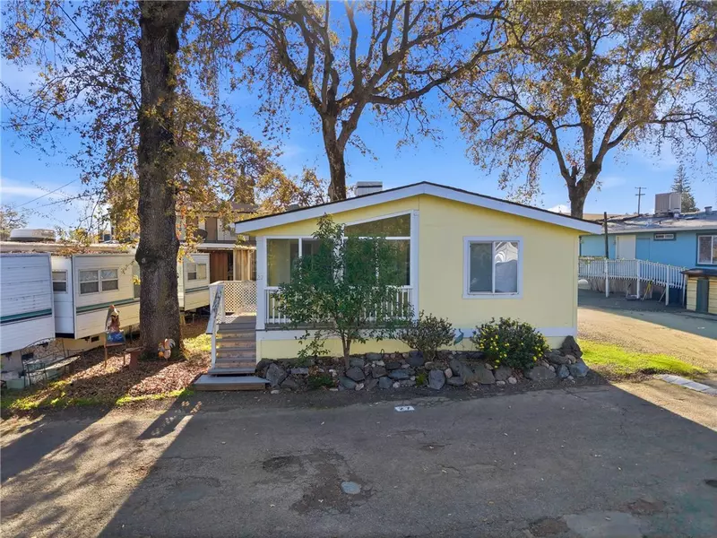 1060 N Main ST 27, Lakeport, CA 95453