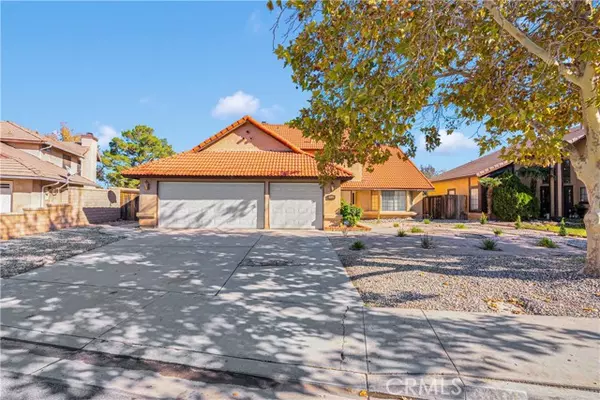 39360 Longhorn CT, Palmdale, CA 93551