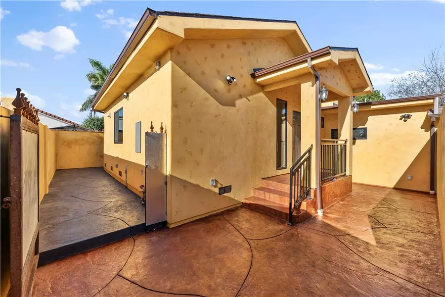 13249 Kagel Canyon ST, Pacoima, CA 91331