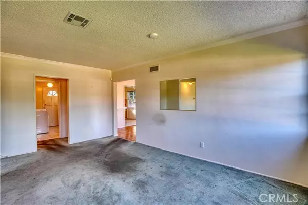 North Hills, CA 91343,9529 Lemona