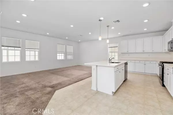 Chino, CA 91708,8822 Searcher ST