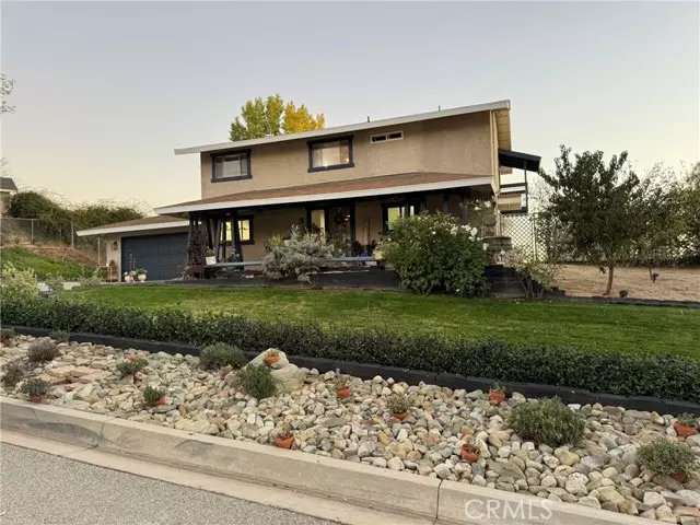 35863 AVE, Yucaipa, CA 92399