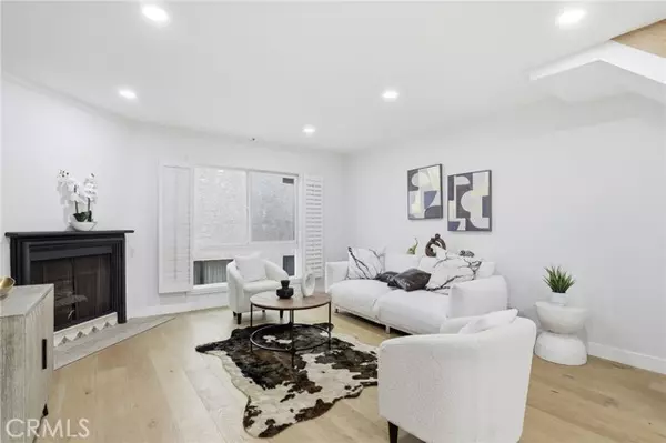 North Hollywood, CA 91602,11119 Camarillo 104