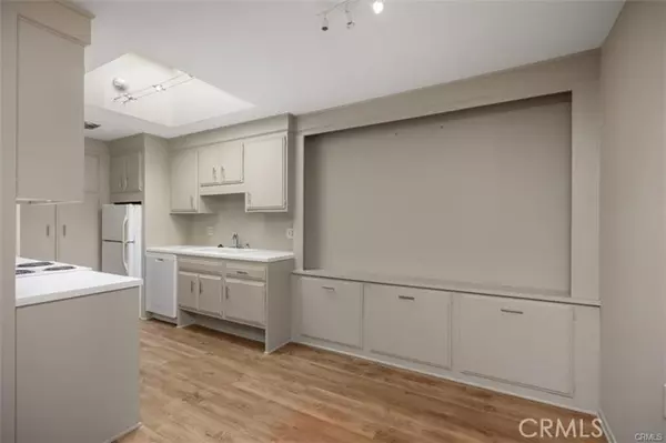 Laguna Woods, CA 92637,2111 Via Puerta P