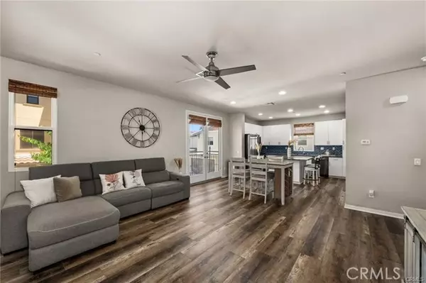 Anaheim, CA 92805,817 S Anaheim BLD 106