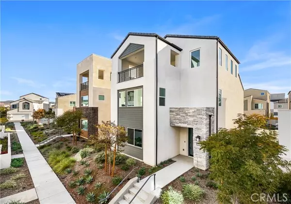 Irvine, CA 92618,165 Sawbuck