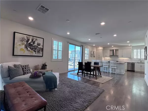 129 Cadence, Irvine, CA 92618