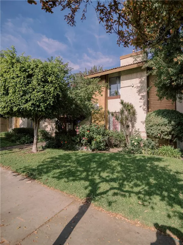 Panorama City, CA 91402,14527 Plummer 202