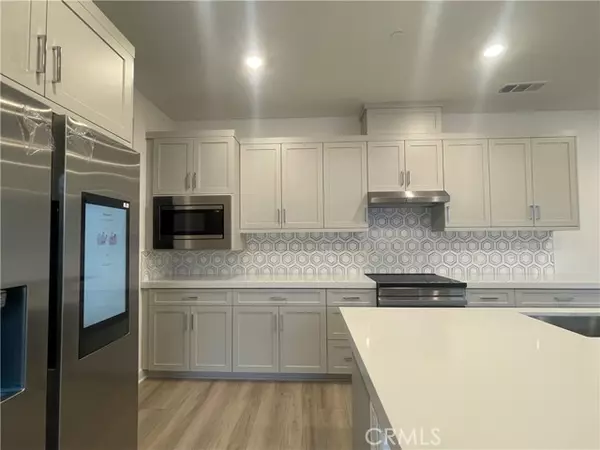 Oceanside, CA 92057,115 Metz