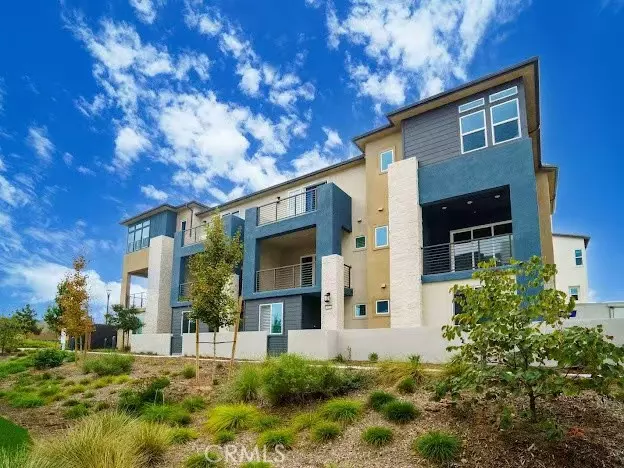 352 Tank, Irvine, CA 92618