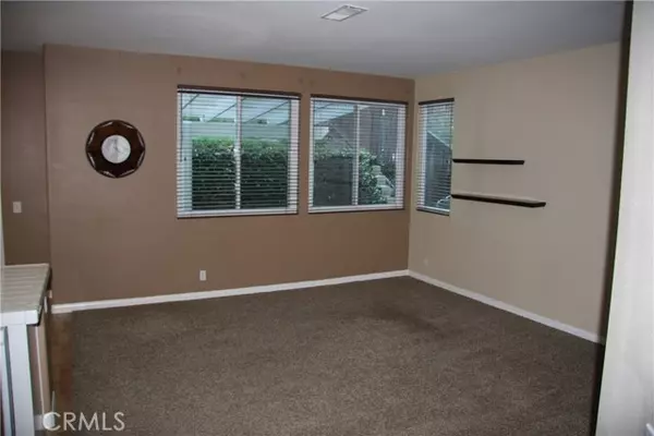 Corona, CA 92883,9147 Plume Grass