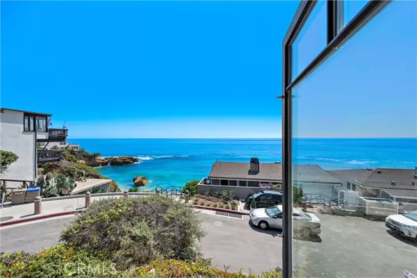 Laguna Beach, CA 92651,154 Pearl ST