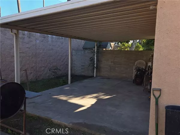 Lynwood, CA 90262,11098 Hulme