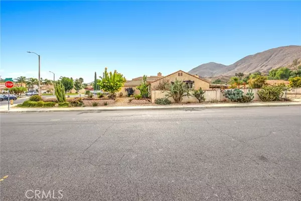 Colton, CA 92324,2201 CYN