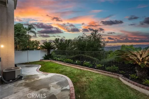 Anaheim Hills, CA 92808,911 S Firefly