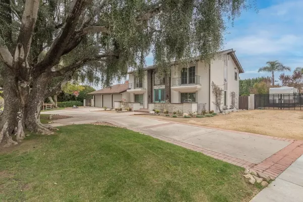 Upland, CA 91784,1695 N Palm