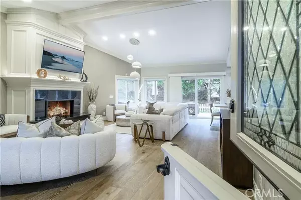 Huntington Beach, CA 92648,7975 Seawall