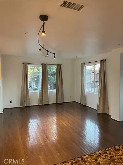 Aliso Viejo, CA 92656,278 Woodcrest LN