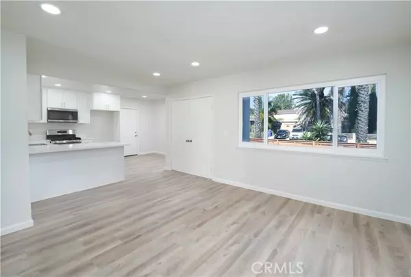 Oceanside, CA 92057,4795 Stephanie