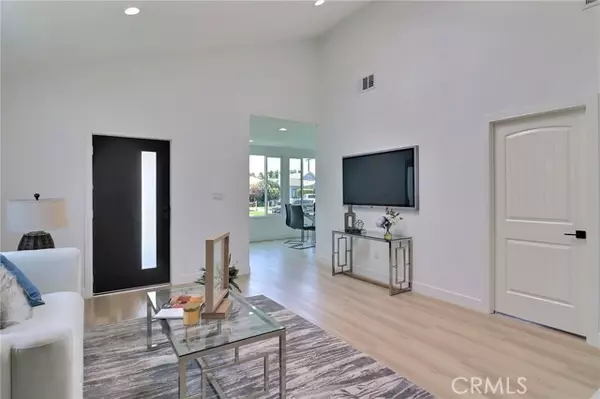 Los Angeles, CA 90062,2015 W 42nd PL